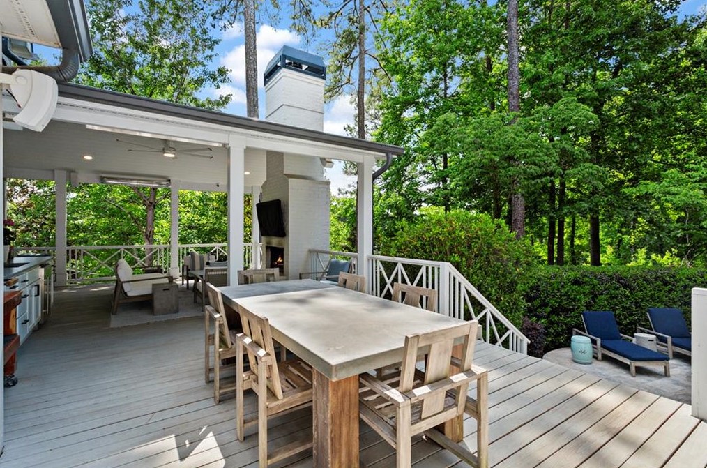1271 Westminster Walk, Atlanta GA  30327-1717 exterior