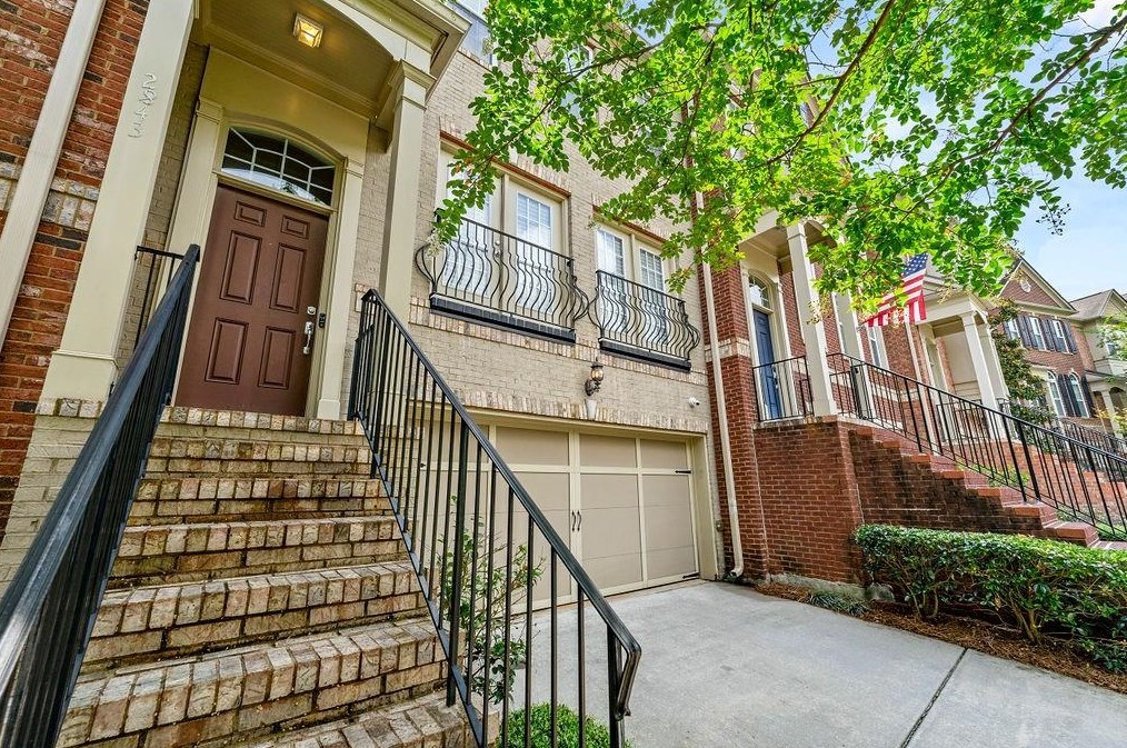 2843 Overlook Trce, Atlanta, GA 30324-7505