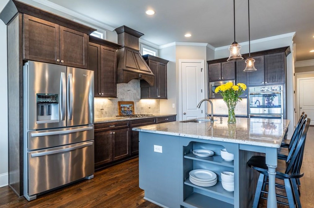 2488 Red Wine Oak Dr, Braselton, GA 30517