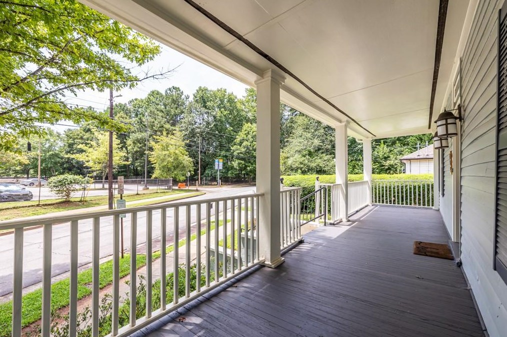 836 Sycamore St, Decatur GA  30030-2063 exterior