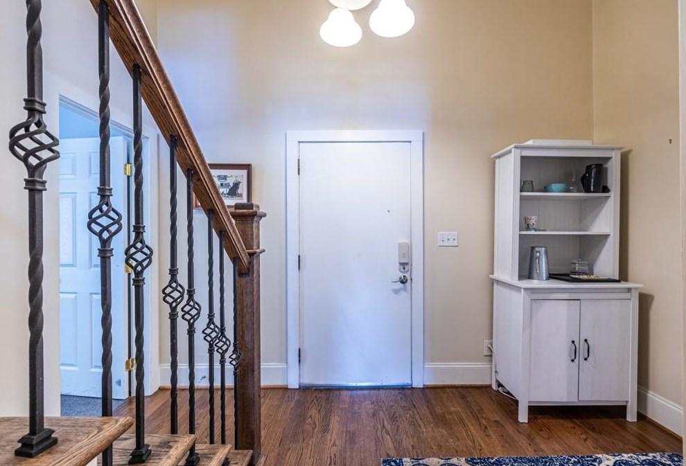 836 Sycamore St, Decatur GA  30030-2063 exterior