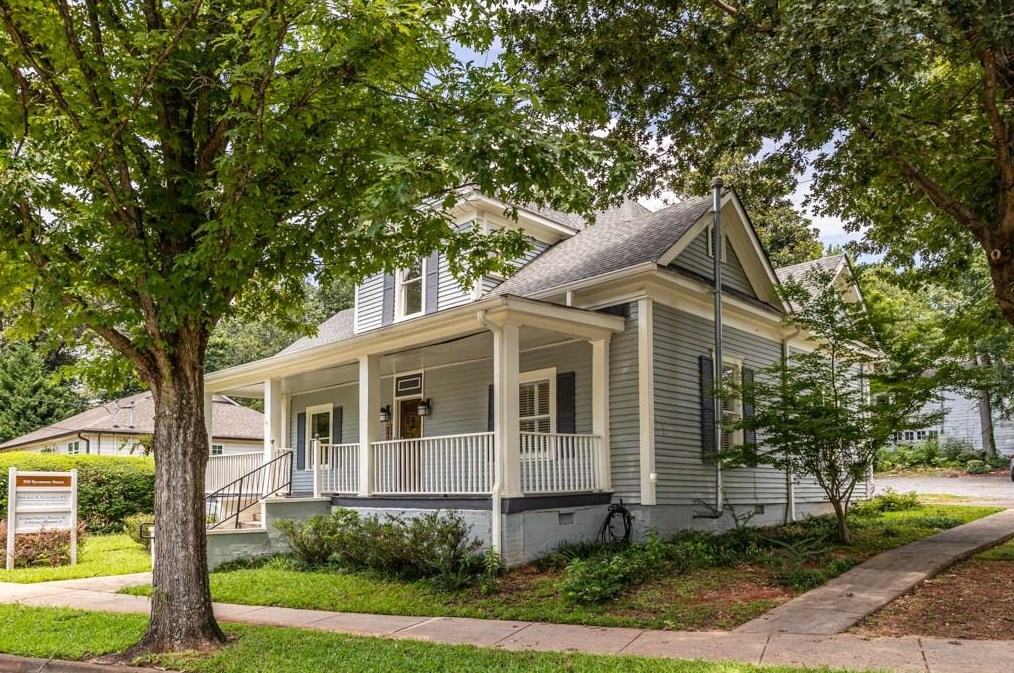 836 Sycamore St, Decatur GA  30030-2063 exterior