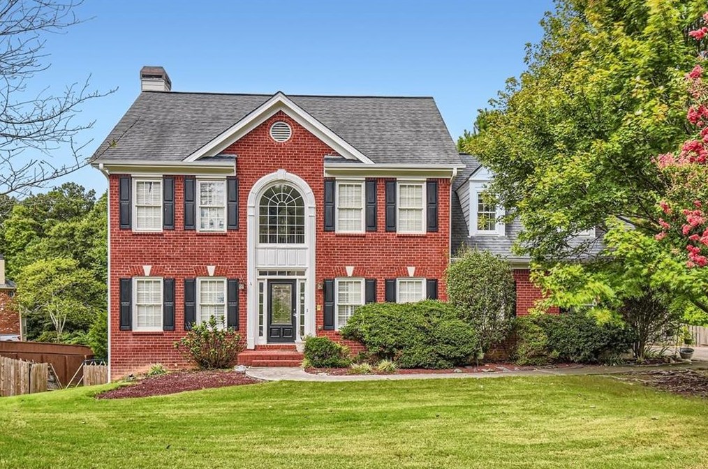 2240 Cobble Creek Ln, Grayson, GA 30017-1571