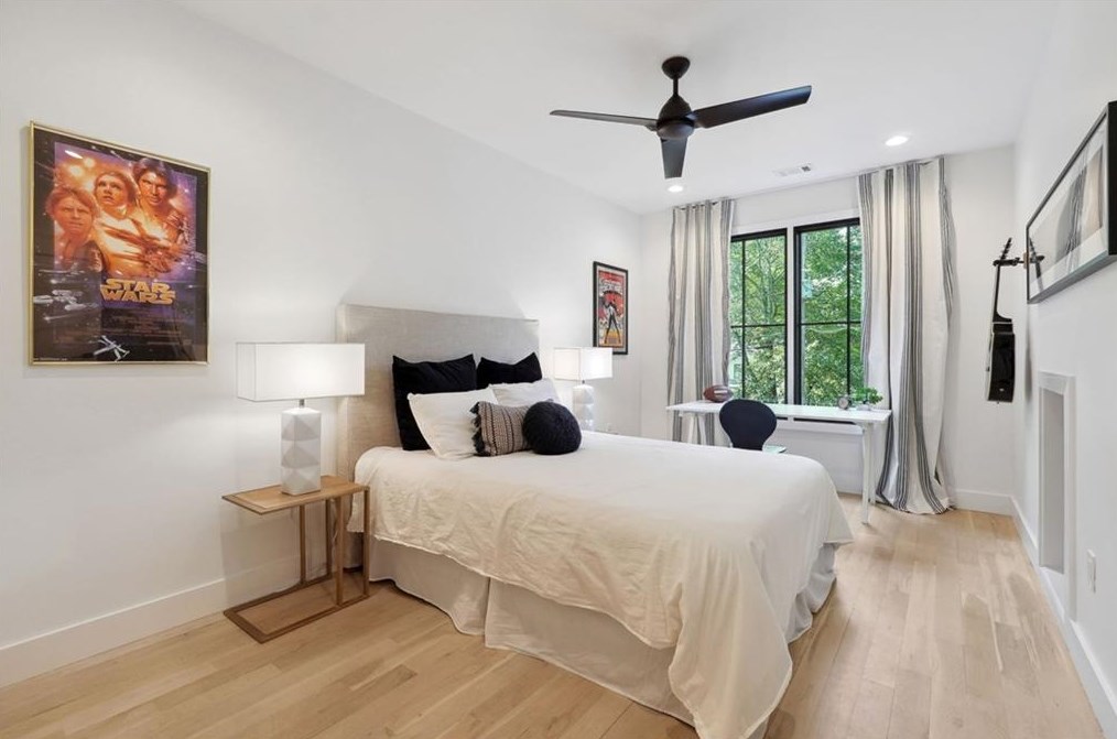 432 Pharr Rd, Decatur GA  30030-4426 exterior