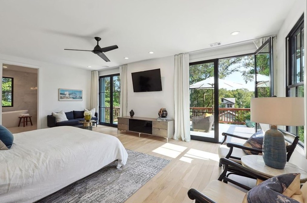 432 Pharr Rd, Decatur GA  30030-4426 exterior