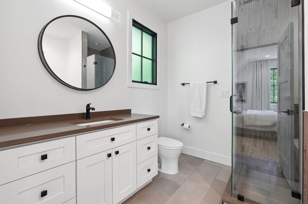 432 Pharr Rd, Decatur GA  30030-4426 exterior