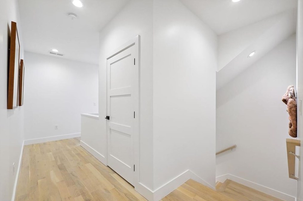 432 Pharr Rd, Decatur GA  30030-4426 exterior