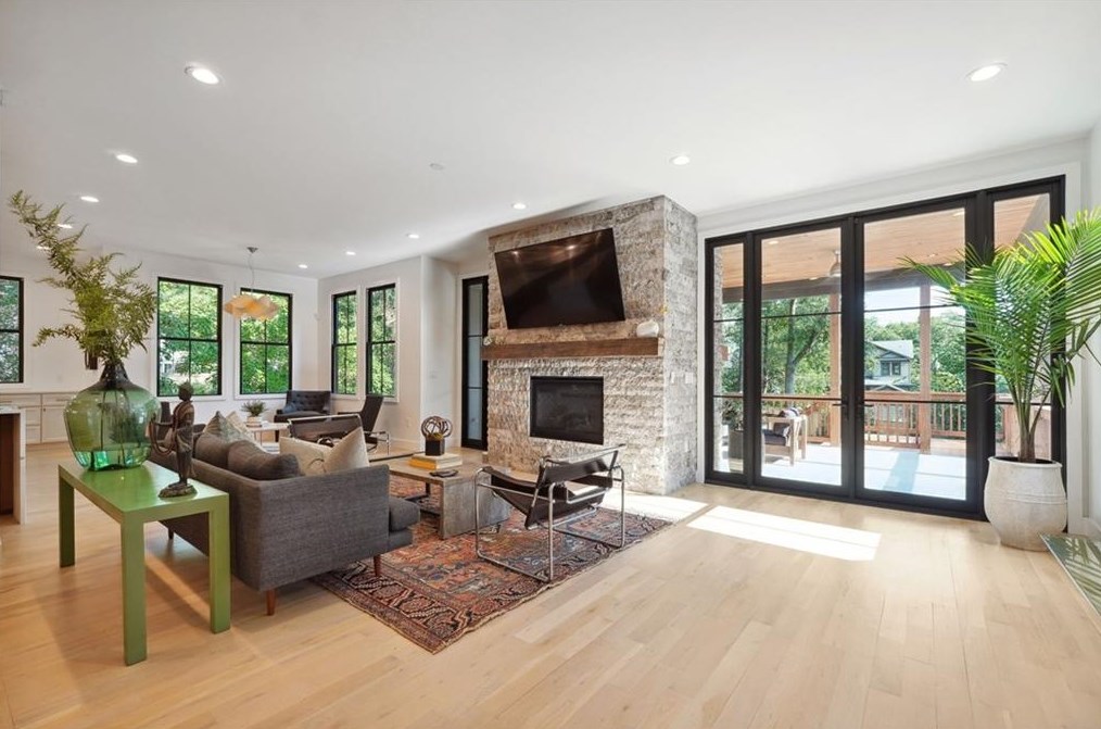 432 Pharr Rd, Decatur GA  30030-4426 exterior