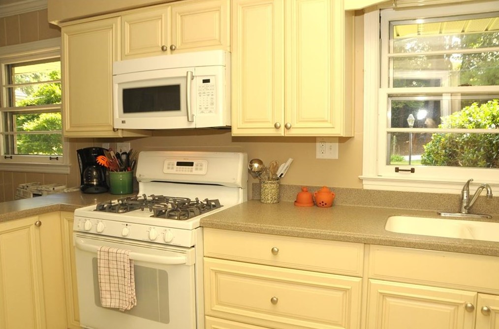 738 Park Ln, Decatur GA  30033-5418 exterior