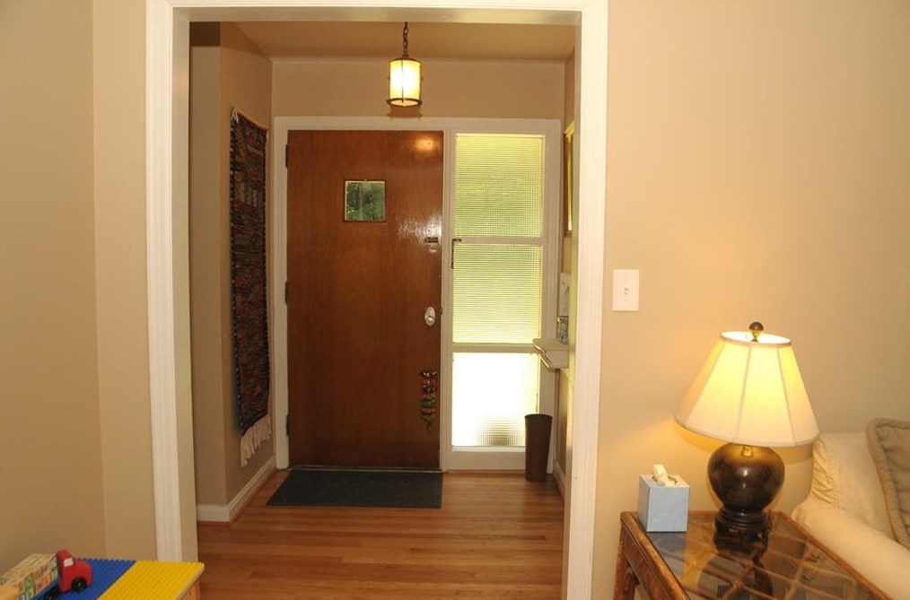 738 Park Ln, Decatur, GA 30033