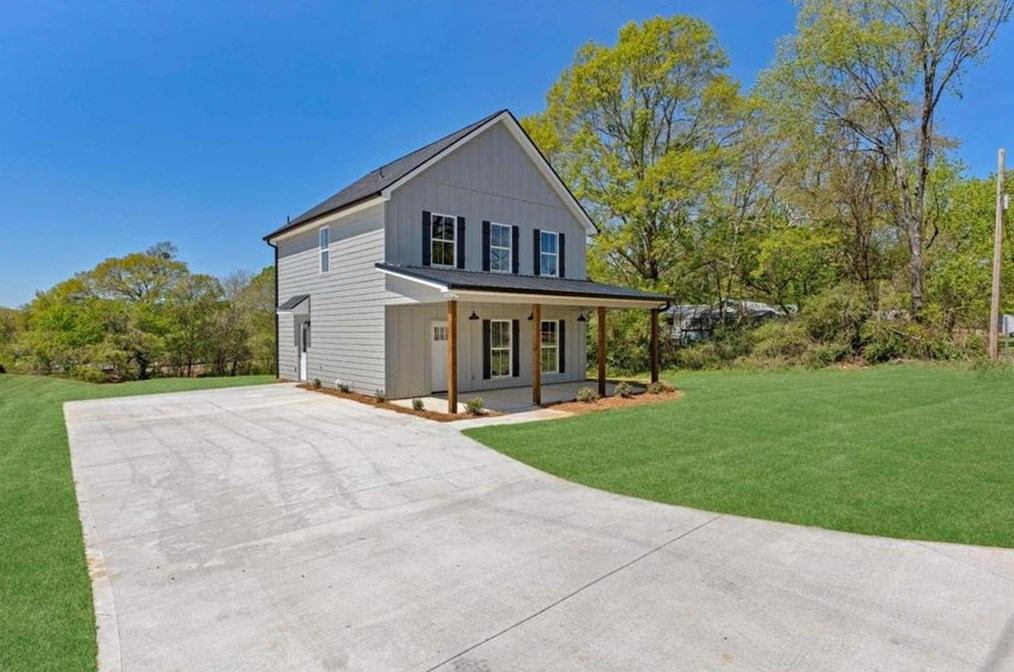 28 Church St, Buchanan, GA 30113