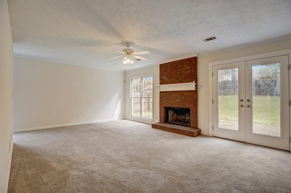 995 Sunny Field Ct, Lawrenceville, GA 30043-4598