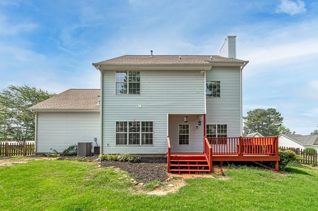402 Turtle Pointe Dr, Carrollton, GA 30116