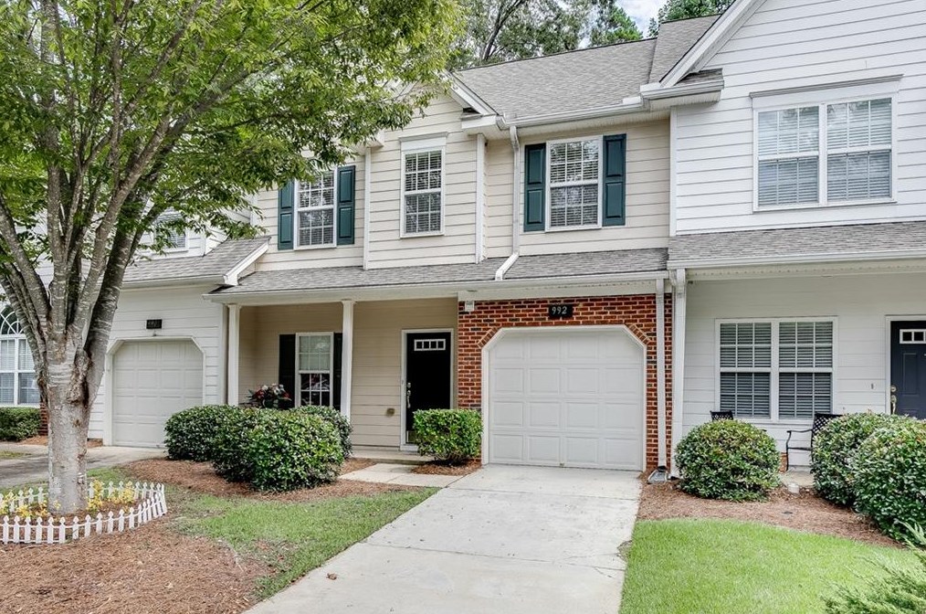 992 Pike Forest Dr, Lawrenceville, GA 30045-9797