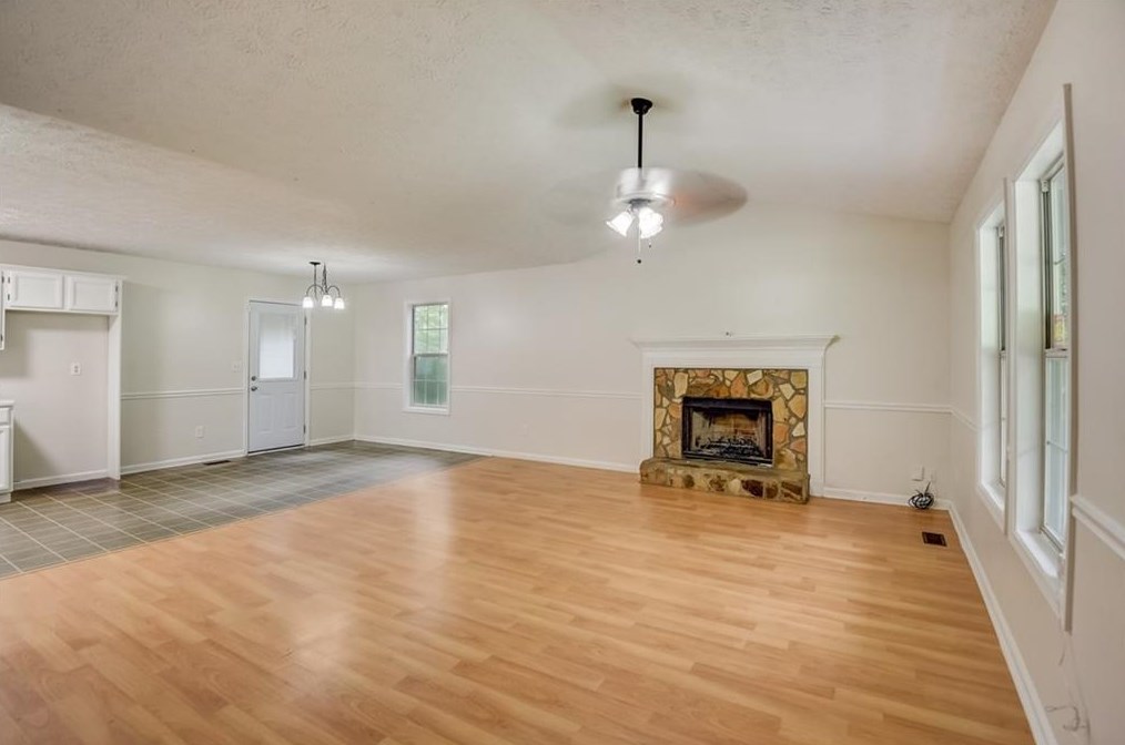 136 John Wesley Dr, Dallas, GA 30132-9006