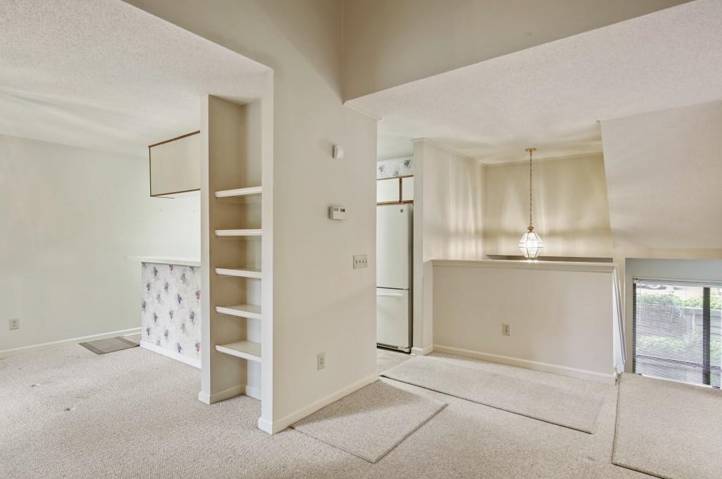 1098 Creatwood Pl, Smyrna GA  30080-8214 exterior