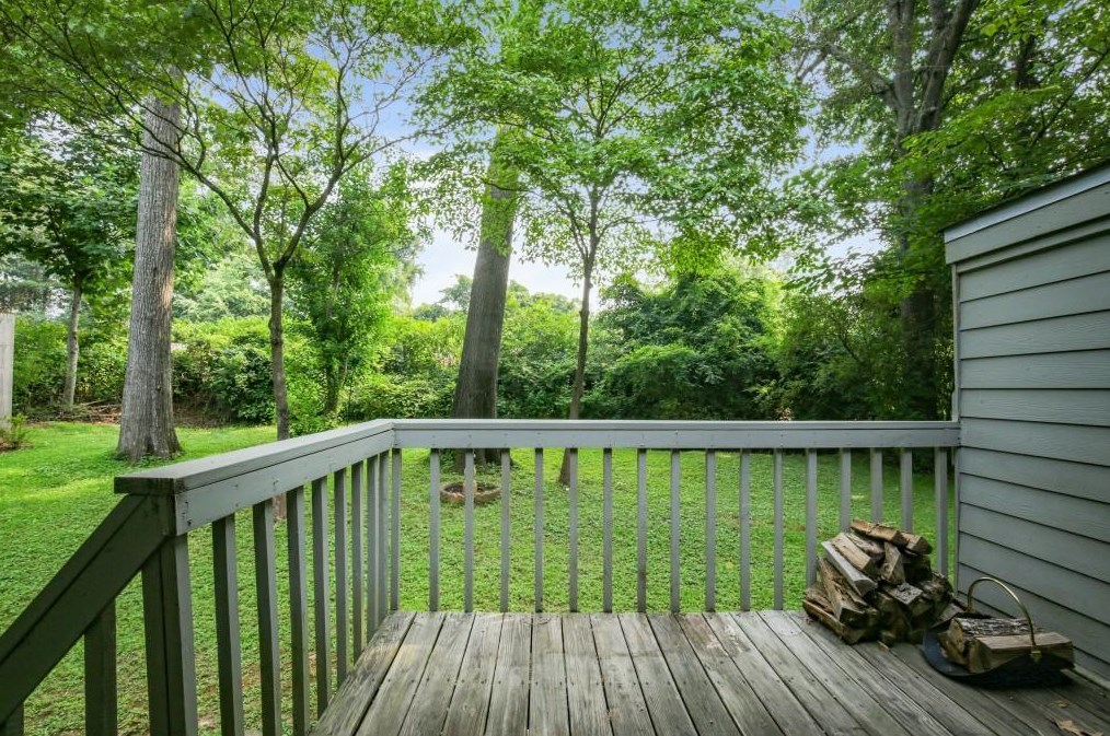 1098 Creatwood Pl, Smyrna GA  30080-8214 exterior