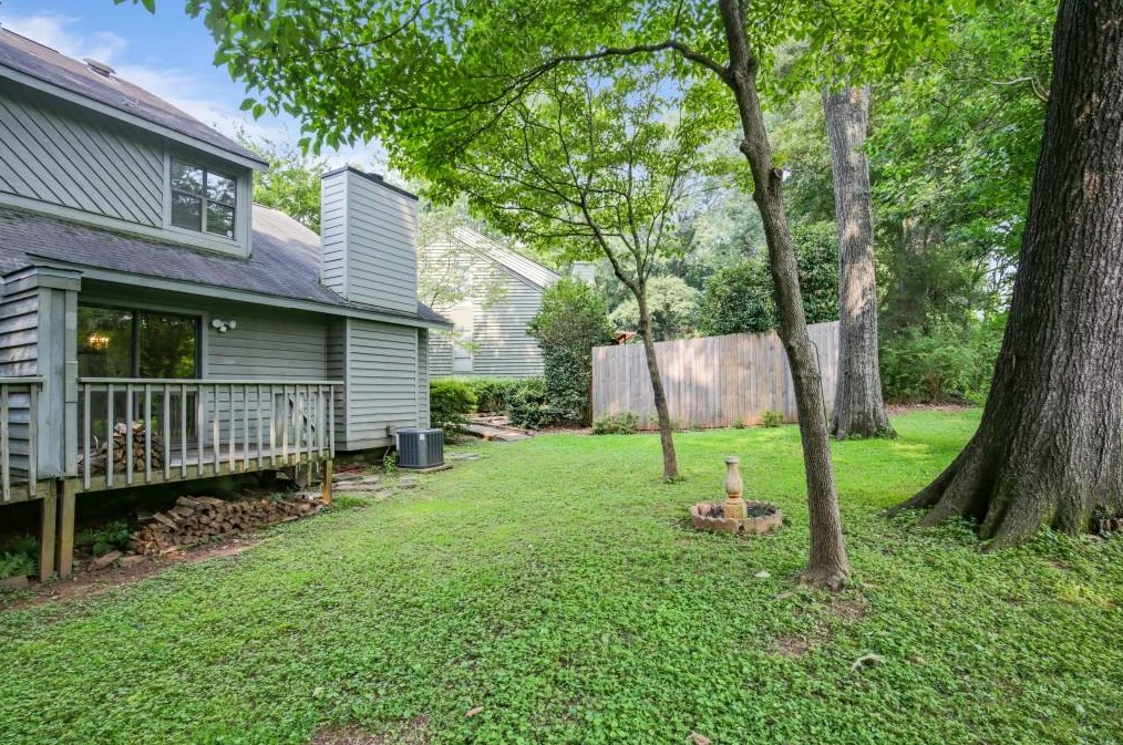 1098 Creatwood Pl, Smyrna GA  30080-8214 exterior