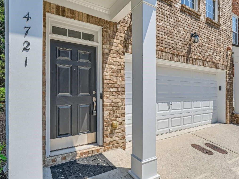 4721 Creekside Villas Way, Smyrna GA  30082-4895 exterior