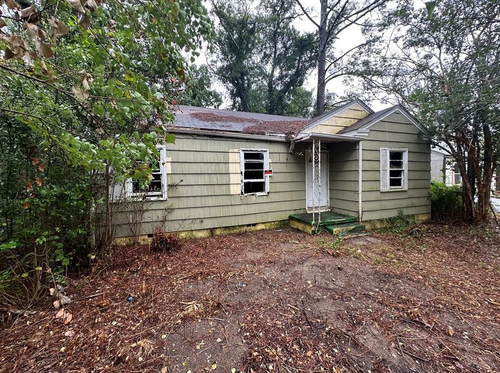1284 Mimosa Dr, Macon, GA 31204-4316