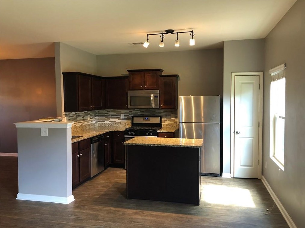 4103 Pearhaven Ln, Gainesville, GA 30504