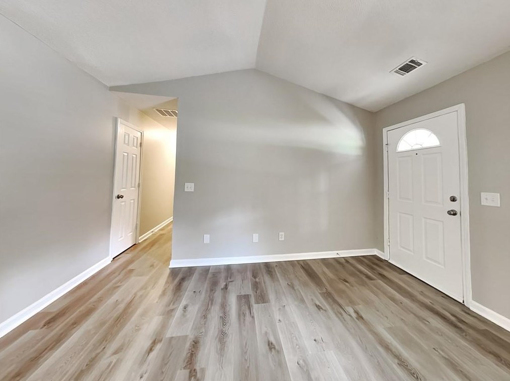 35 Myrtle Grove Ln, Porterdale, GA 30014