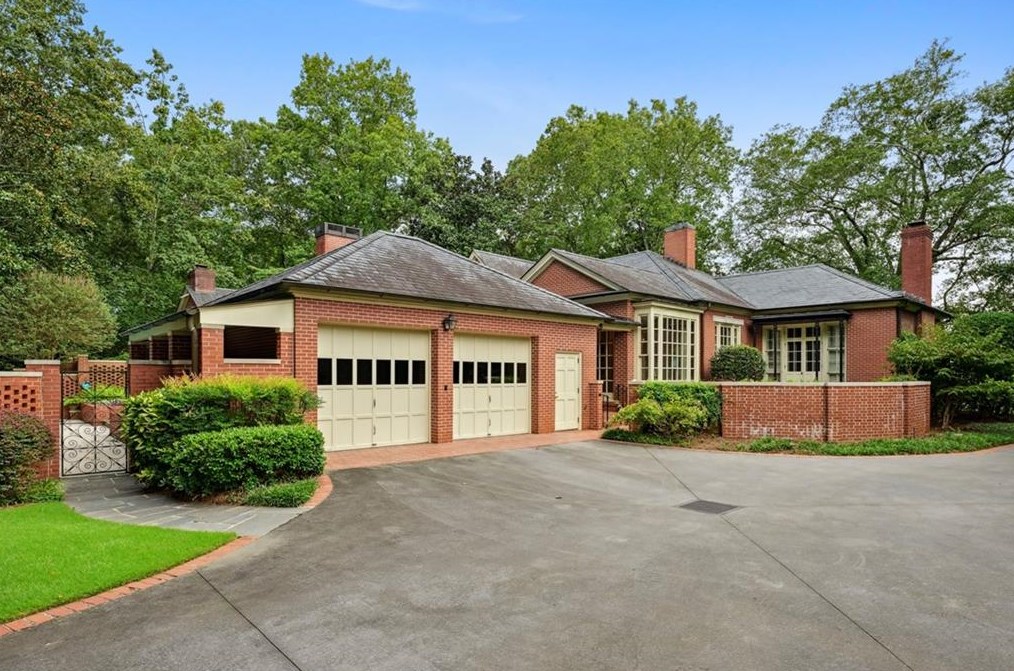 3543 Woodhaven Rd, Atlanta GA  30305-1010 exterior