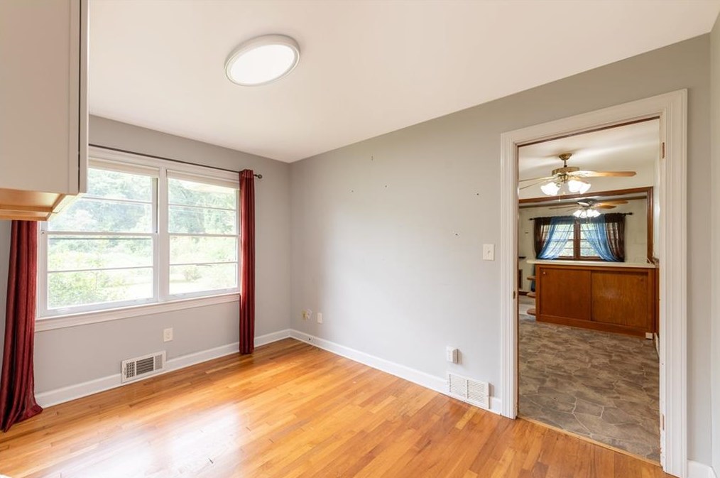 2479 Harrington Dr, Decatur GA  30033-4903 exterior