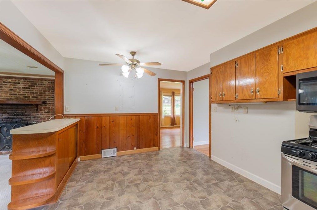 2479 Harrington Dr, Decatur GA  30033-4903 exterior