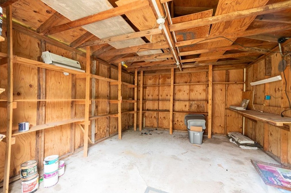 2479 Harrington Dr, Decatur GA  30033-4903 exterior