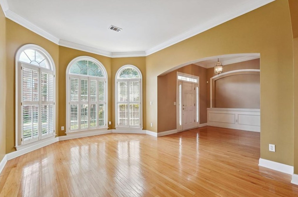 4951 Village Terrace Dr, Atlanta GA  30338-2313 exterior