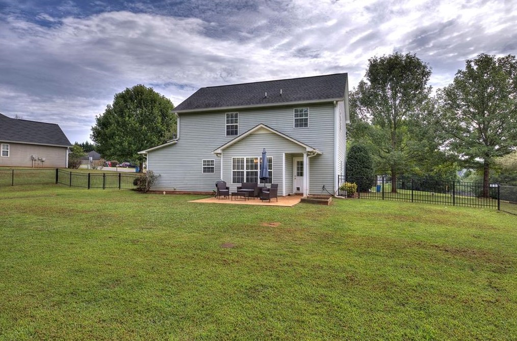 15 Ferry Crossing Dr, Rome GA  30161-8564 exterior