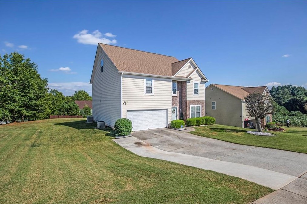 4005 Oriole Ln, Fairburn, GA 30213-4400