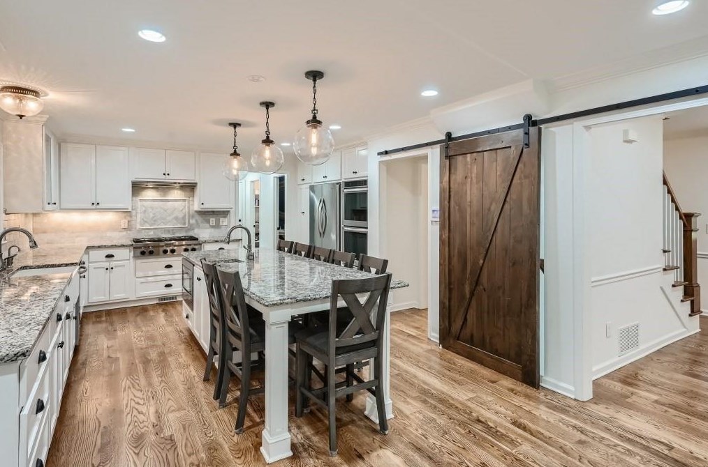 1117 Ragley Hall Rd, Atlanta GA  30319-2511 exterior