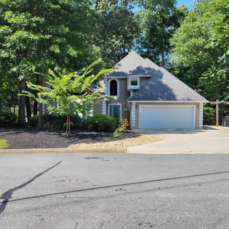 779 Oak Moss Dr, Lawrenceville, GA 30043-3142