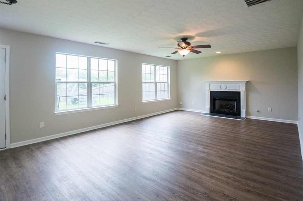 3705 Crescent Walk Ln, Suwanee, GA 30024