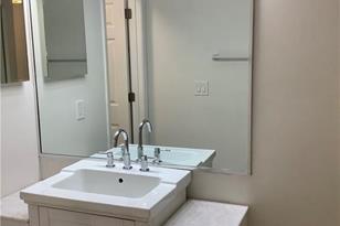 28303 Plantation Dr, Atlanta GA  30324-2951 exterior