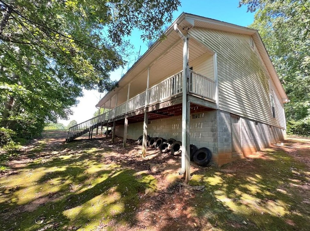 30 Lavista Dr, Cleveland, GA 30528