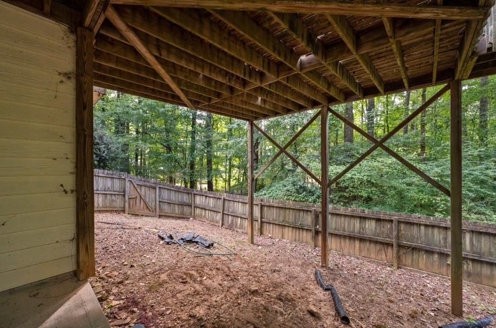 11665 Red Maple Frst Dr, Alpharetta GA 30005-7248 exterior