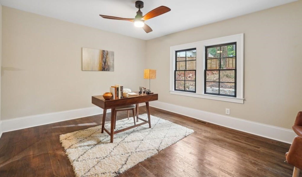 1308 Deerwood Dr, Decatur GA  30030-4512 exterior