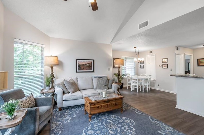 509 Cypress Pointe St, Alpharetta GA  30022-5378 exterior