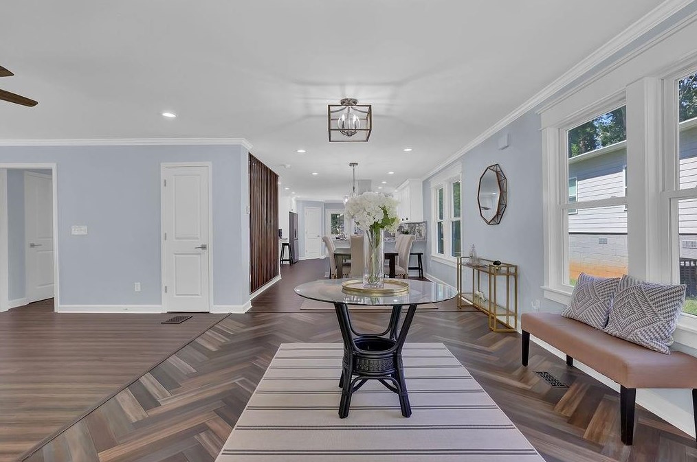 613 Parker Ave, Decatur GA  30032-3950 exterior