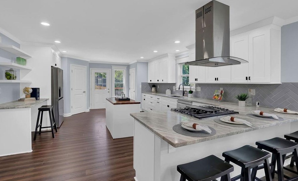 613 Parker Ave, Decatur GA  30032-3950 exterior