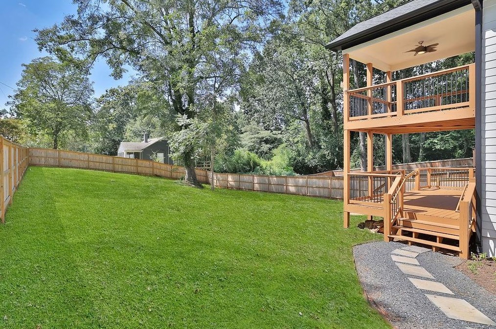 613 Parker Ave, Decatur GA  30032-3950 exterior