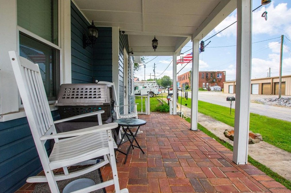 131 Freeman St, Tallapoosa, GA 30176