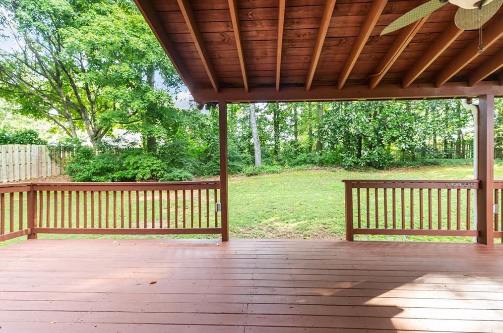 5247 Waterford Dr, Atlanta GA 30338-3129 exterior