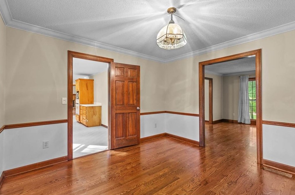 5247 Waterford Dr, Atlanta GA 30338-3129 exterior