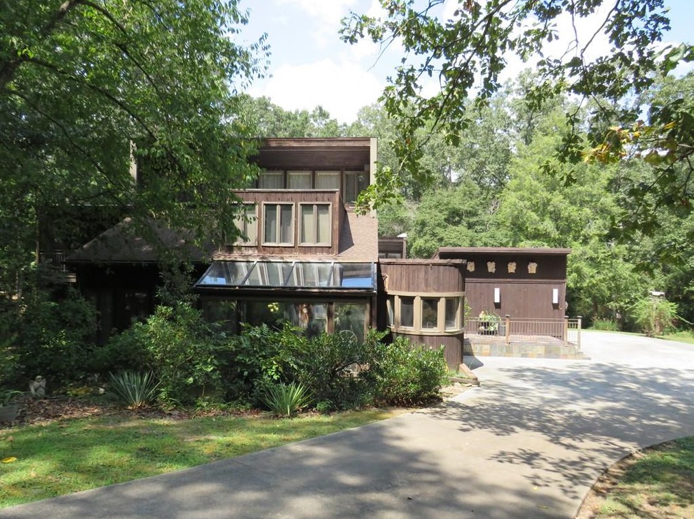156 Virginia Cir, Cedartown, GA 30125-2077