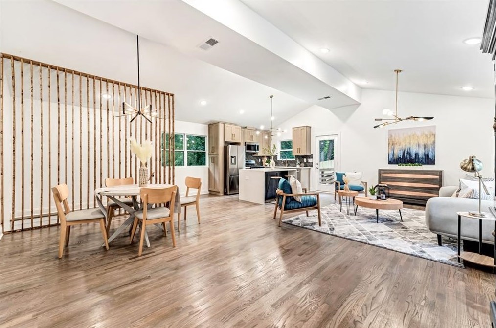 3962 Phylis Pl, Decatur GA  30035-1123 exterior