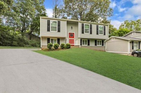4976 Isle Royal Ct, Stone Mountain, GA 30088